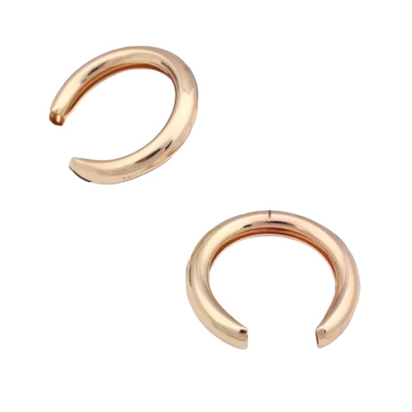 Large thick gold crescent 🌙 moon hoop earrings - Picture 8 of 8